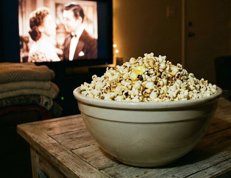 How to Make Perfect Stovetop Popcorn (Crispy, Buttery, Never Burnt)